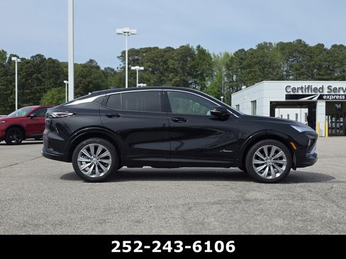 Used 2025 Buick Envista Avenir image 8