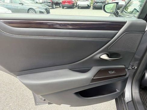 Used 2019 Lexus ES 350 w/ Premium Package FWD image 14
