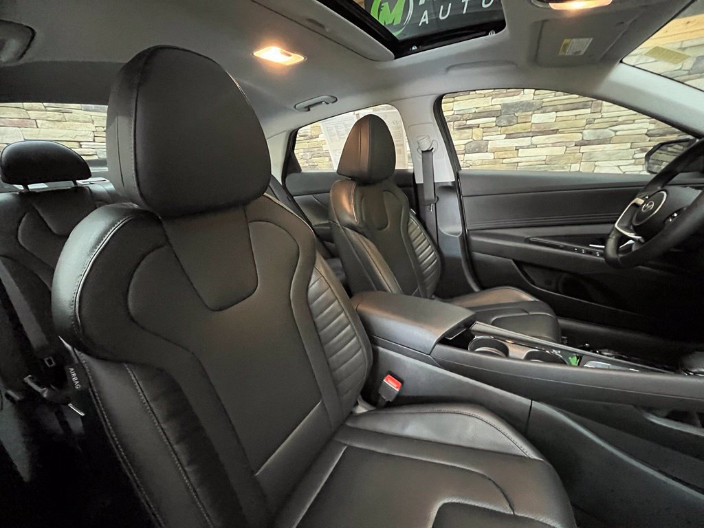 Certified 2024 Hyundai Elantra Limited FWD image 18