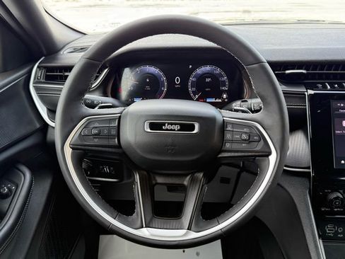 Certified 2024 Jeep Grand Cherokee L Altitude image 45