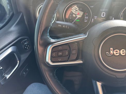 Used 2022 Jeep Wrangler Unlimited Rubicon w/ Steel Bumper Group image 23