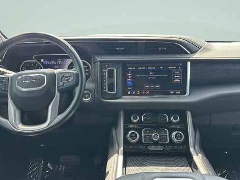 Used 2021 GMC Yukon Denali w/ Denali Ultimate Package AWD/4WD image 9