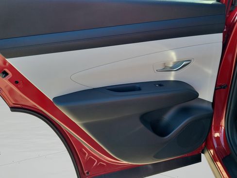 New 2026 Hyundai Tucson SEL FWD image 10
