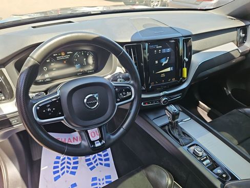 Used 2019 Volvo XC60 T6 R-Design w/ Protection Package Premier AWD/4WD image 12