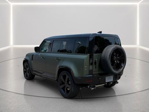 New 2026 Land Rover Defender 110 X-Dynamic SE AWD/4WD image 3