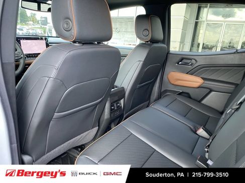 New 2026 GMC Canyon AT4 w/ Technology Plus Package AWD/4WD image 23