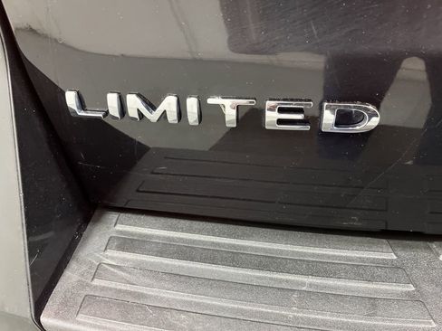 Used 2024 Ford Expedition Max Limited image 31