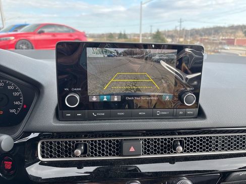 Used 2025 Honda Civic Sport image 14