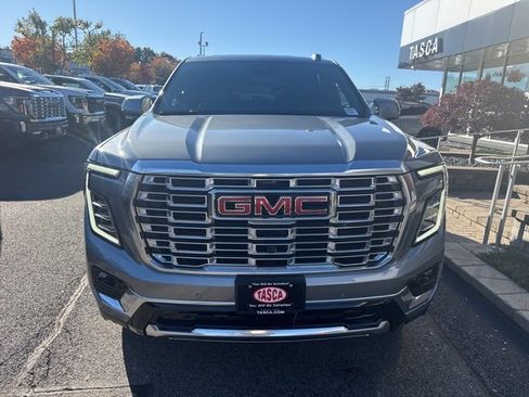 New 2026 GMC Yukon Denali w/ Denali Reserve Package image 2