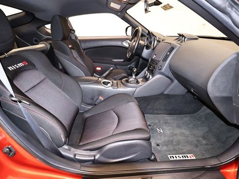 Used 2013 Nissan 370Z NISMO RWD image 14
