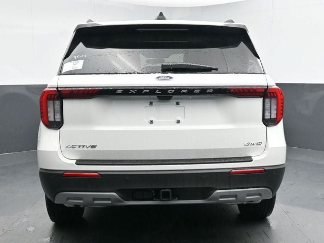 Used 2025 Ford Explorer Active w/ Active Comfort Package AWD/4WD image 9