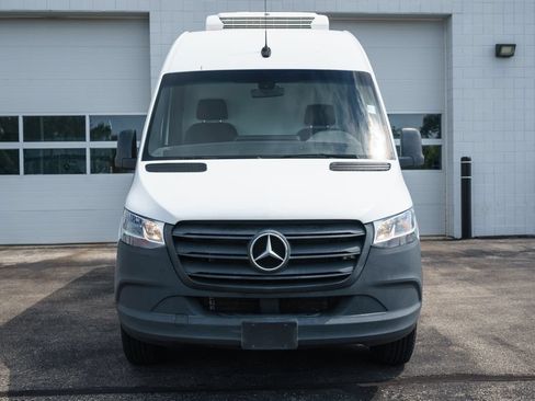 Used 2023 Mercedes-Benz Sprinter 2500 image 7