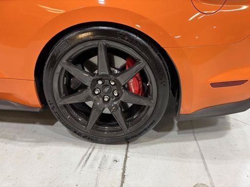 Used 2020 Ford Mustang Shelby GT500 w/ Carbon Fiber Track Pack RWD image 7