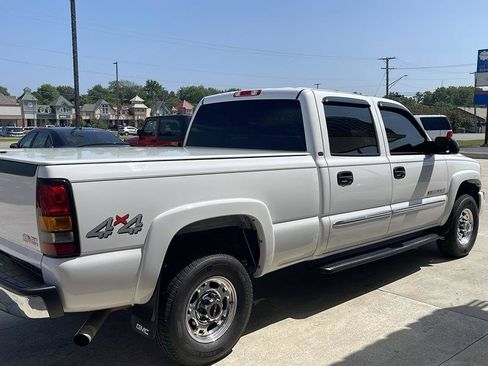 Used 2004 GMC Sierra 2500 SLT AWD/4WD image 9