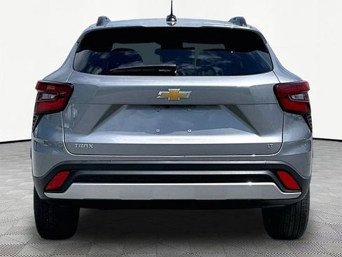 New 2026 Chevrolet Trax LT FWD image 5
