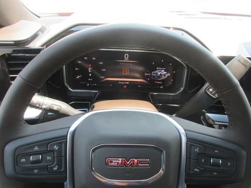 New 2026 GMC Sierra 2500 SLT AWD/4WD image 18
