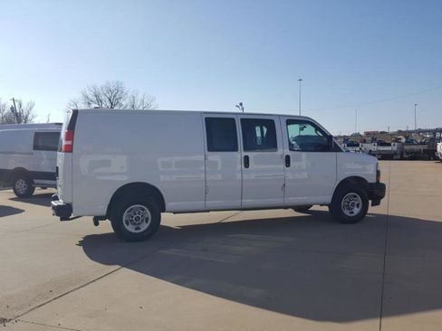 Used 2023 GMC Savana 2500 Extended w/ Driver Convenience Package RWD image 6