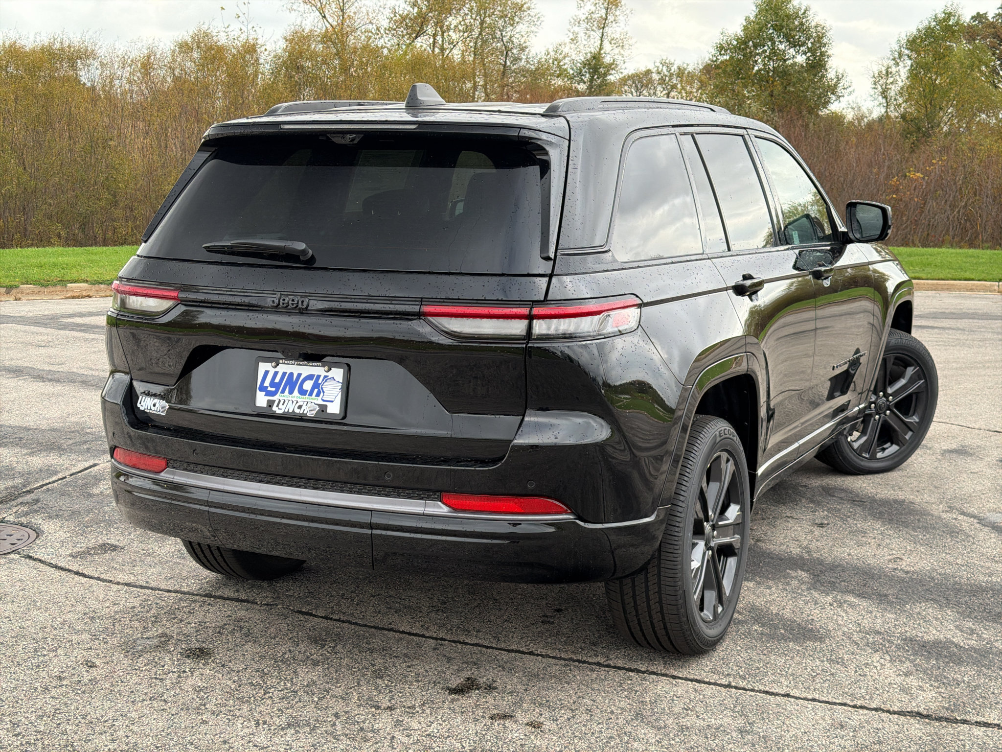 New 2027 Jeep Grand Cherokee Limited AWD/4WD image 4