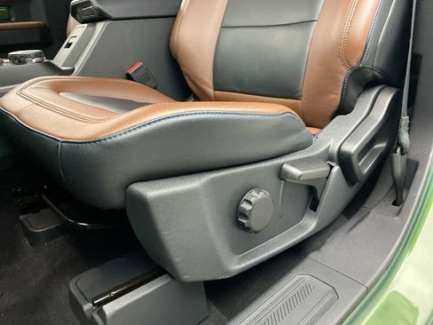 Used 2022 Ford Bronco Outer Banks w/ Sasquatch Package AWD/4WD image 13