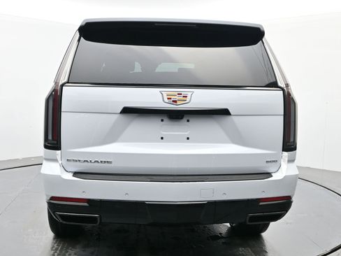 New 2026 Cadillac Escalade Platinum Sport w/ LPO, Floor Liner Package image 4