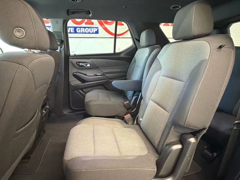 Used 2023 Chevrolet Traverse LT FWD image 22
