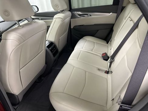 Certified 2024 Cadillac XT5 Premium Luxury AWD/4WD image 16