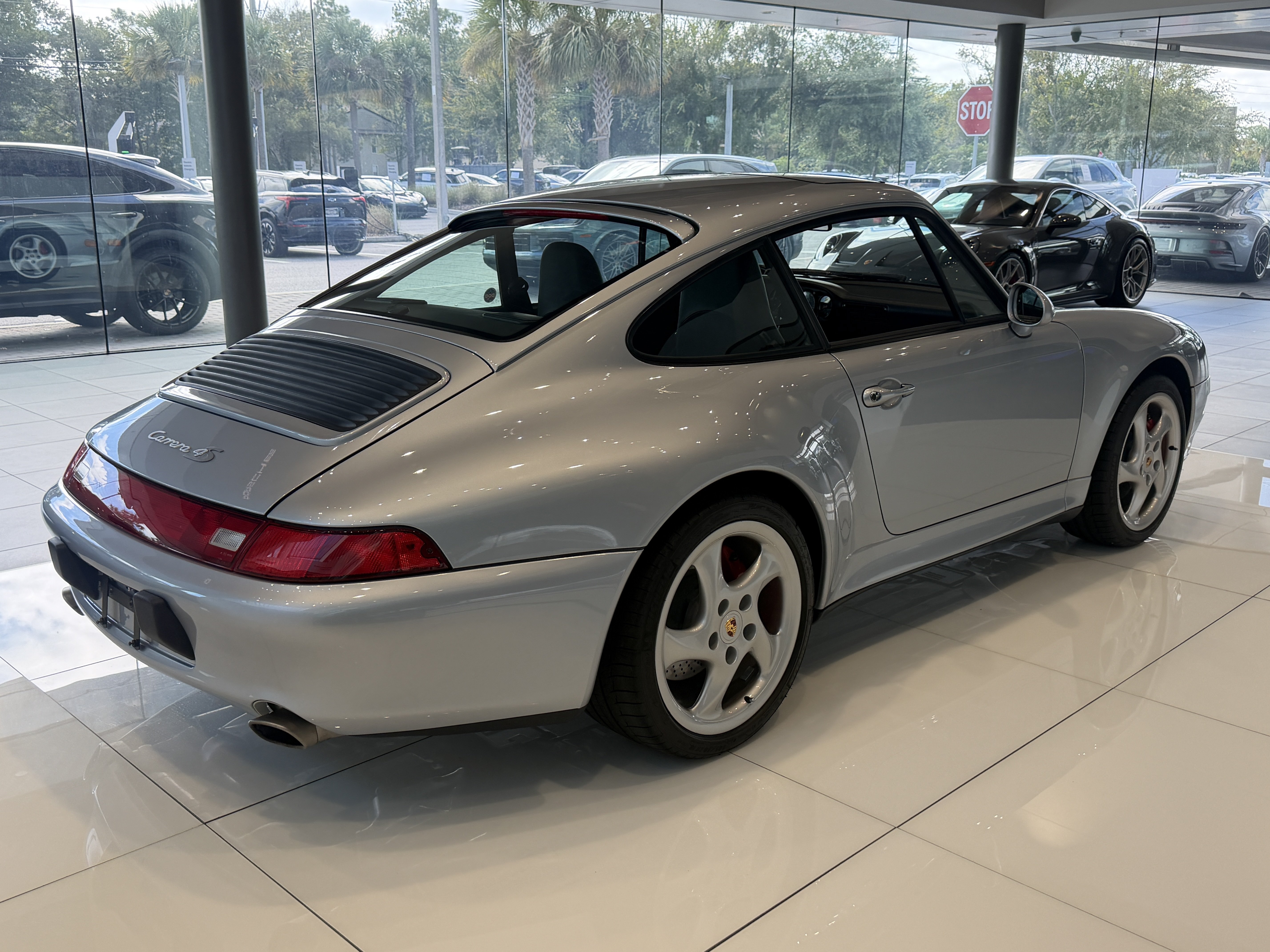Used 1996 Porsche 911 Carrera 4S AWD/4WD image 8