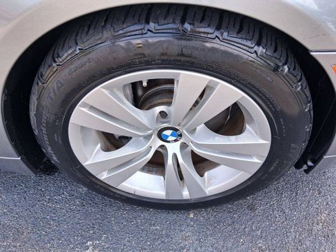 Used 2010 BMW 528i Sedan RWD image 13