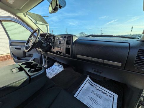 Used 2013 Chevrolet Silverado 2500 LT w/ Interior Plus Package image 19