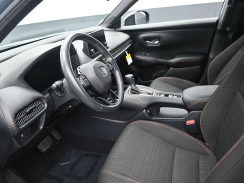 Used 2023 Honda HR-V Sport image 10