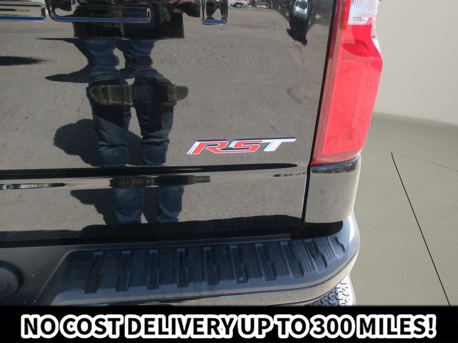 Used 2021 Chevrolet Silverado 1500 RST AWD/4WD image 37