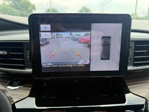 Used 2022 Ford Explorer Limited RWD image 23