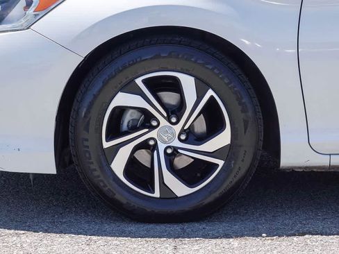 Used 2016 Honda Accord LX image 10