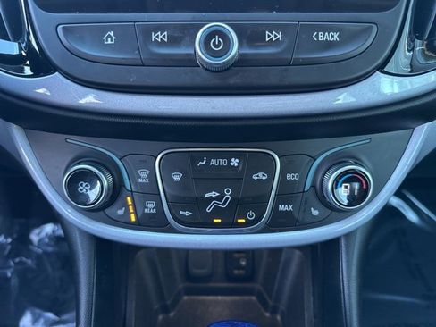 Used 2017 Chevrolet Volt LT w/ Comfort Package image 17