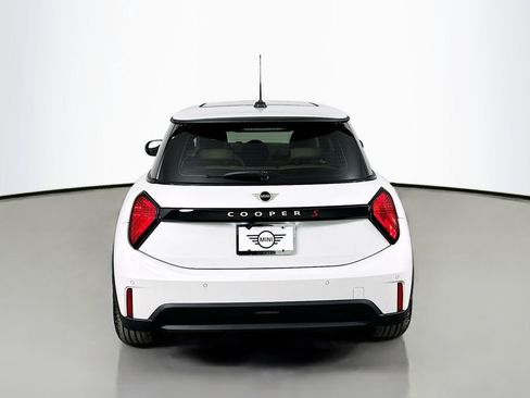 Certified 2025 MINI Cooper S image 6