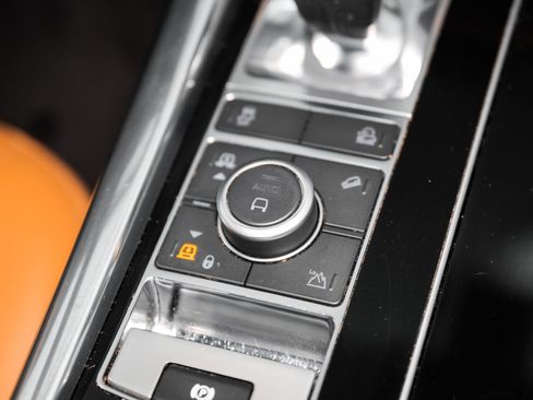 Used 2018 Land Rover Range Rover Sport Supercharged image 47