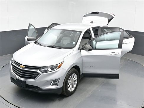 Used 2021 Chevrolet Equinox LS w/ LS Convenience Package image 50