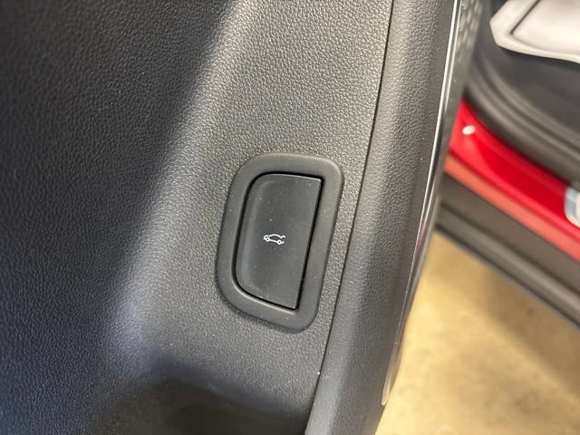 Used 2026 Buick Enclave Preferred FWD image 39