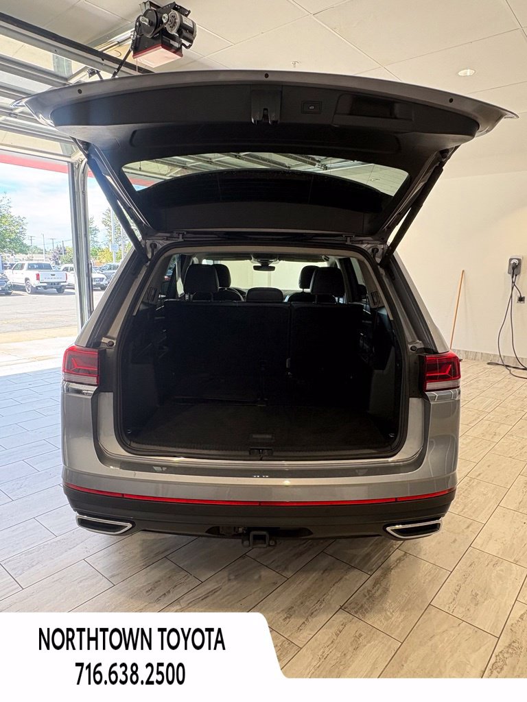 Used 2025 Volkswagen Atlas SE AWD/4WD image 8