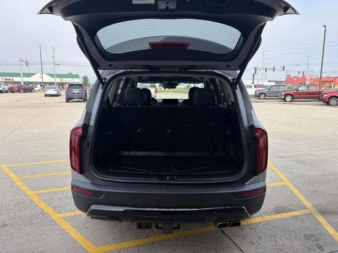 Used 2021 Kia Telluride EX w/ EX Premium Package AWD/4WD image 12