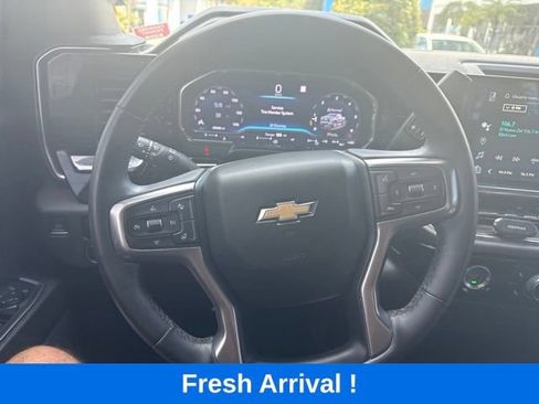 Used 2023 Chevrolet Silverado 1500 LT RWD image 5