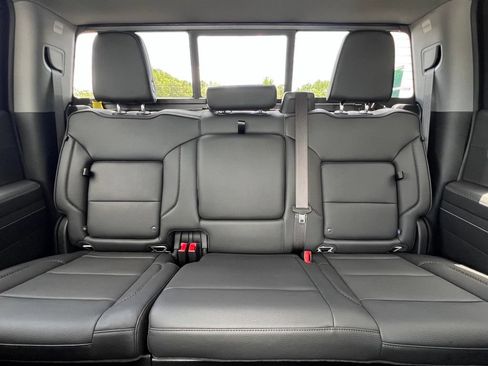 New 2026 GMC Sierra 1500 Denali w/ Denali Reserve Package AWD/4WD image 13
