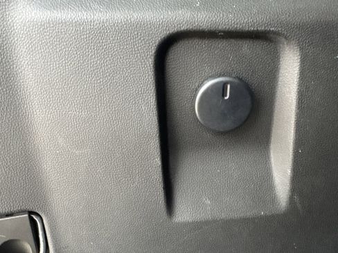 Used 2016 GMC Terrain SLE image 29