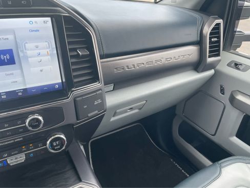 Used 2022 Ford F450 Limited w/ FX4 Off-Road Package image 27