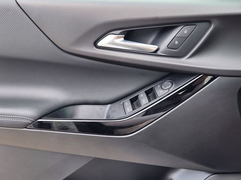 New 2027 Chevrolet Equinox LT w/ Midnight Edition FWD image 19