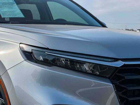 Certified 2024 Honda CR-V EX image 4