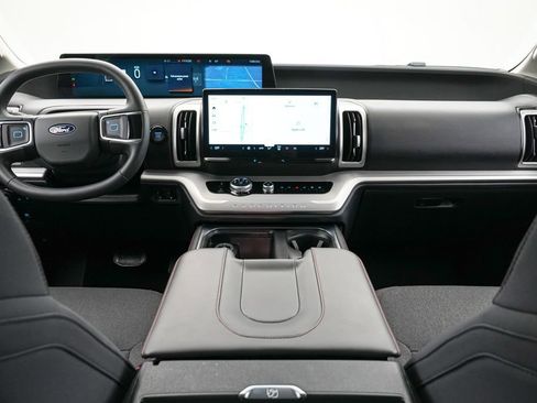 Certified 2025 Ford Expedition Max Active AWD/4WD image 15