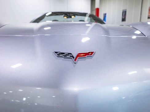 Used 2005 Chevrolet Corvette Convertible w/ Preferred Equipment Group RWD image 34