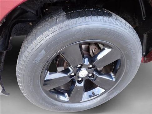 Used 2018 RAM 1500 Laramie image 8