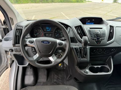 Used 2018 Ford Transit 250 148 Medium Roof RWD image 15